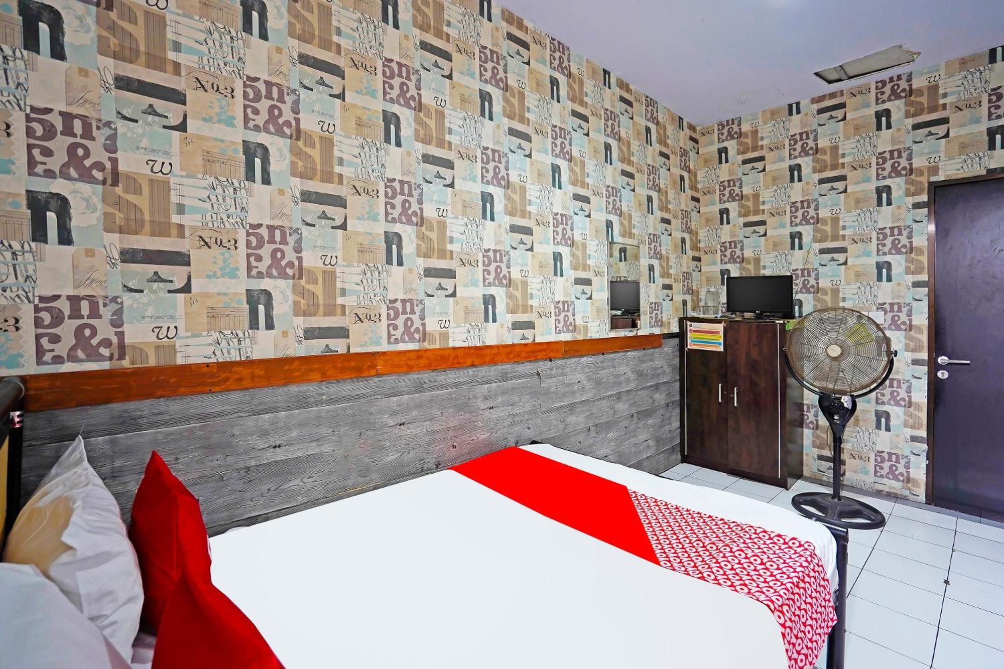 Oyo 91415 De Wijaya Hotel Sidoarjo Eksteriør bilde