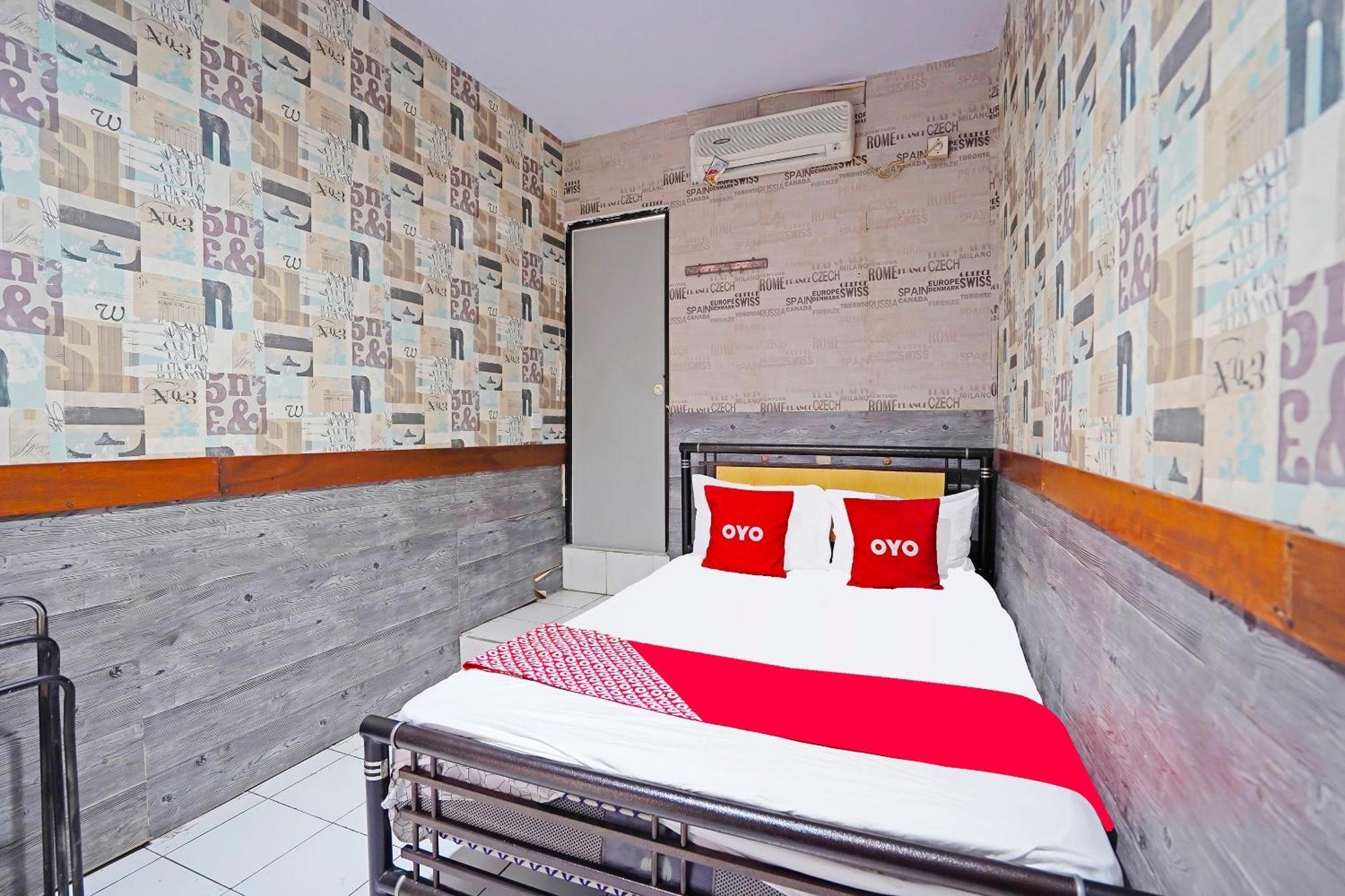 Oyo 91415 De Wijaya Hotel Sidoarjo Eksteriør bilde