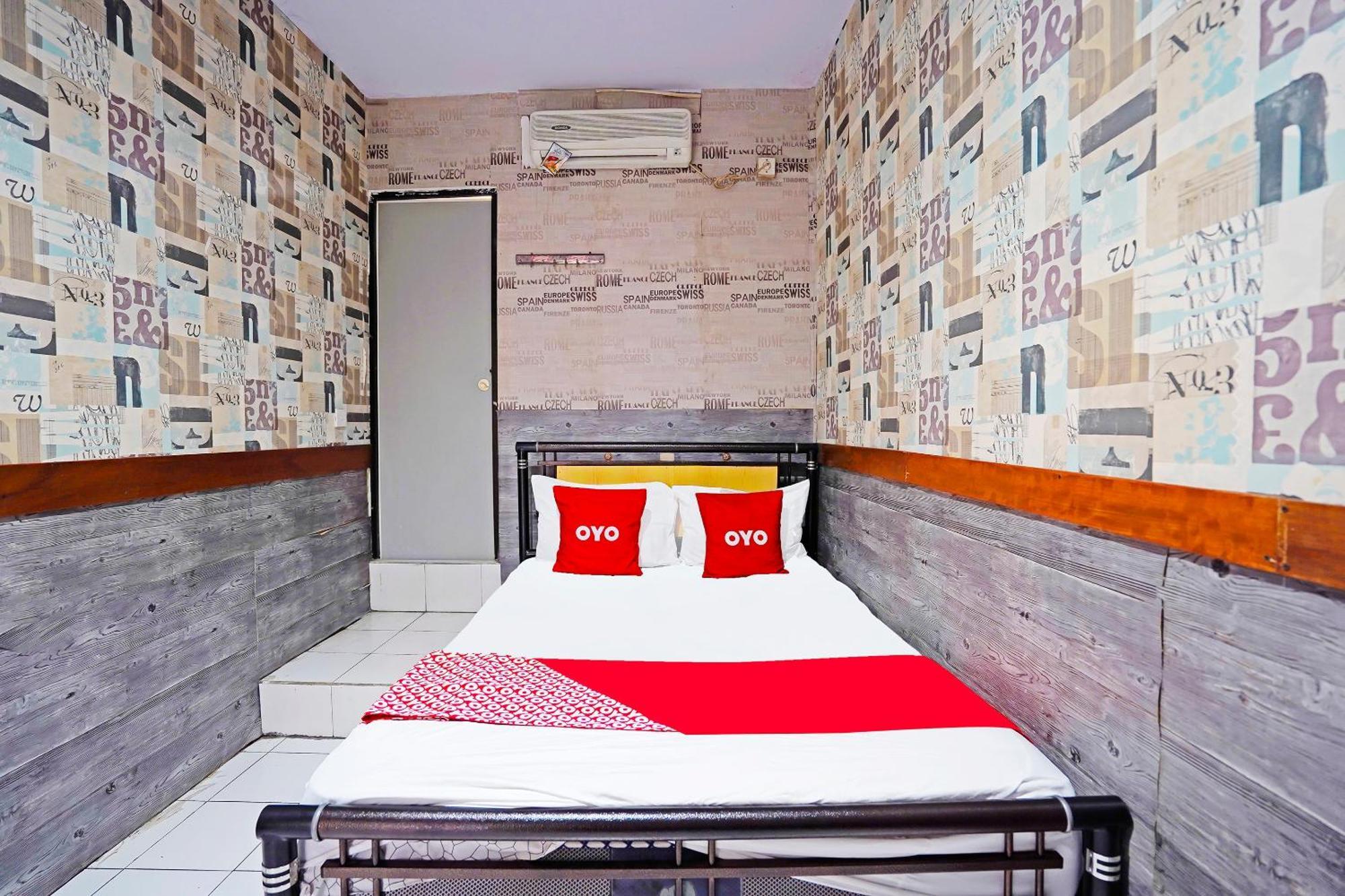 Oyo 91415 De Wijaya Hotel Sidoarjo Eksteriør bilde
