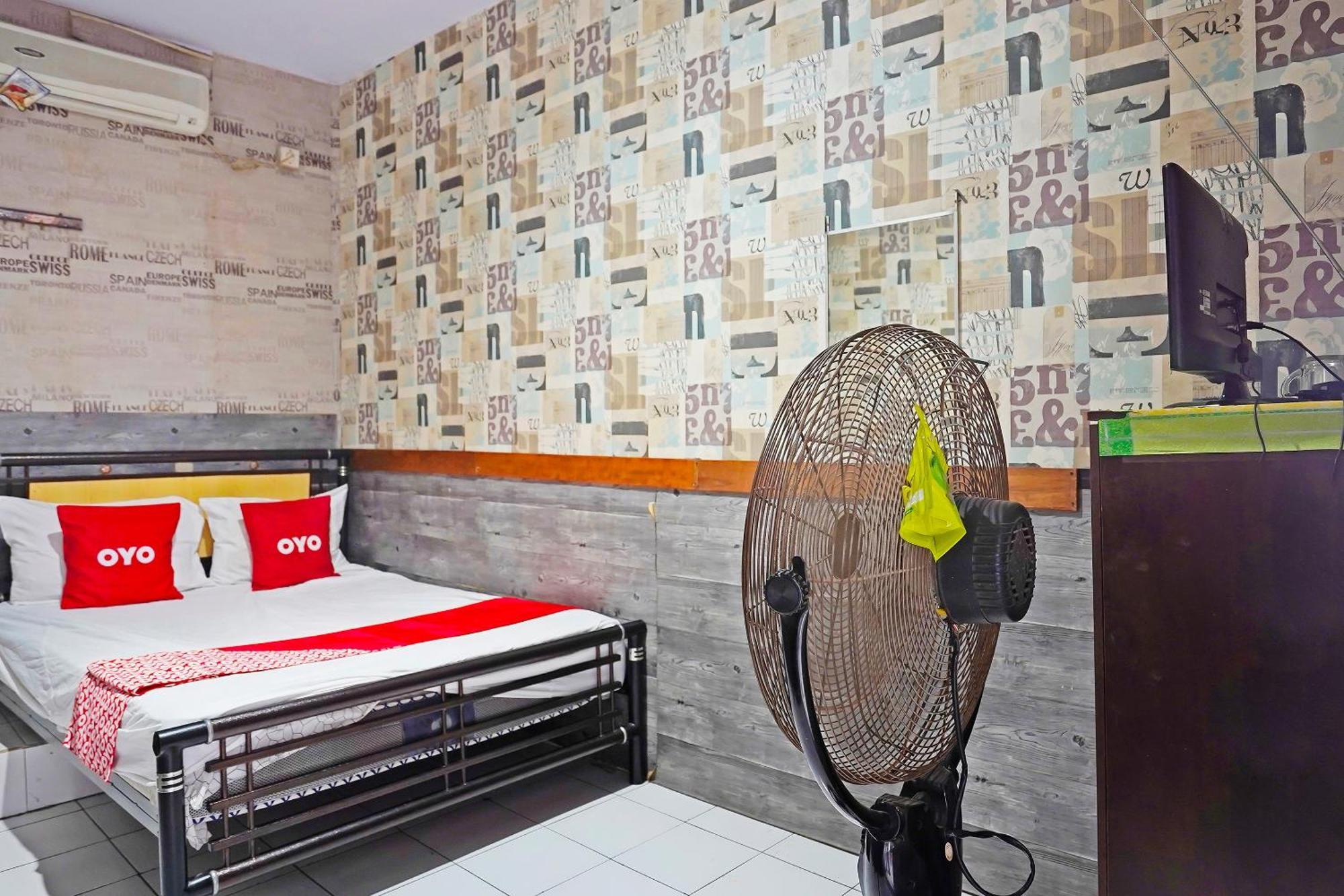 Oyo 91415 De Wijaya Hotel Sidoarjo Eksteriør bilde